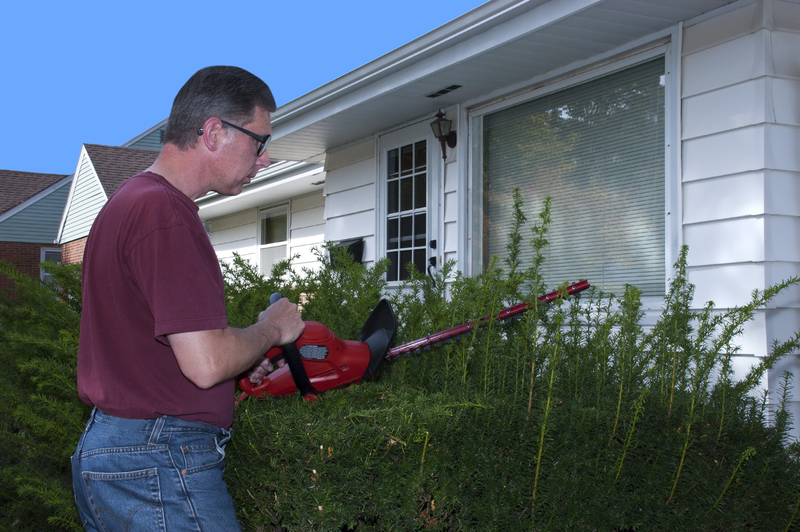 Home Maintenance You Should Be Keeping Up on If You Want to Get the Best Price for Your House